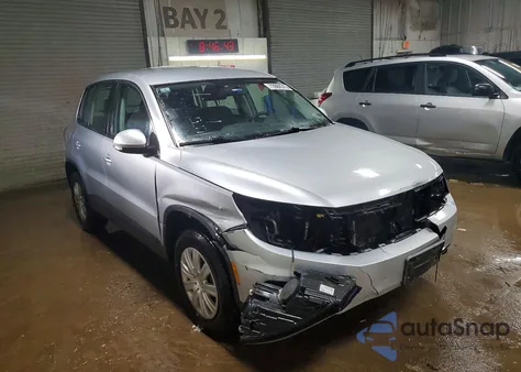 2013 Volkswagen Tiguan S from USA, damaged, VIN WVGCV3AX6DW588240